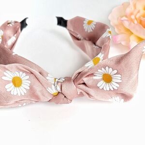 Pink, Daisy headband